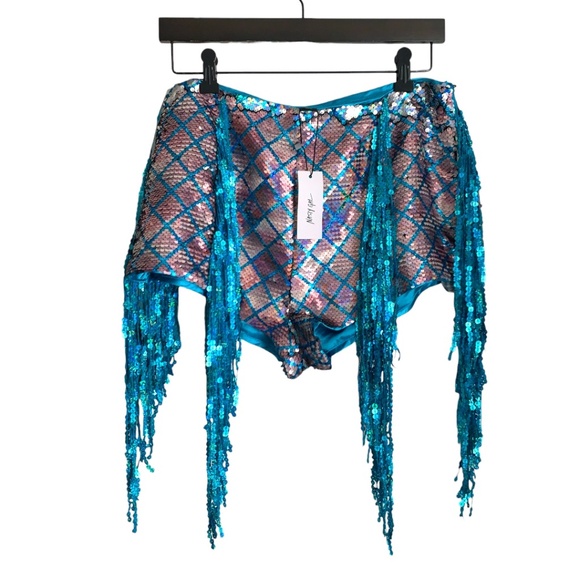 NWT Nasty Gal Premium Mermaid Embellished Sequin Cheeky Fringe Shorts Sz US 8 - Picture 1 of 8